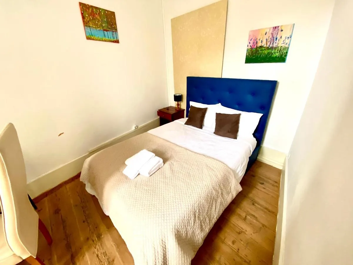 Nature Chiado 2- Cozy Little Double Room With Shared Bathroom contacts